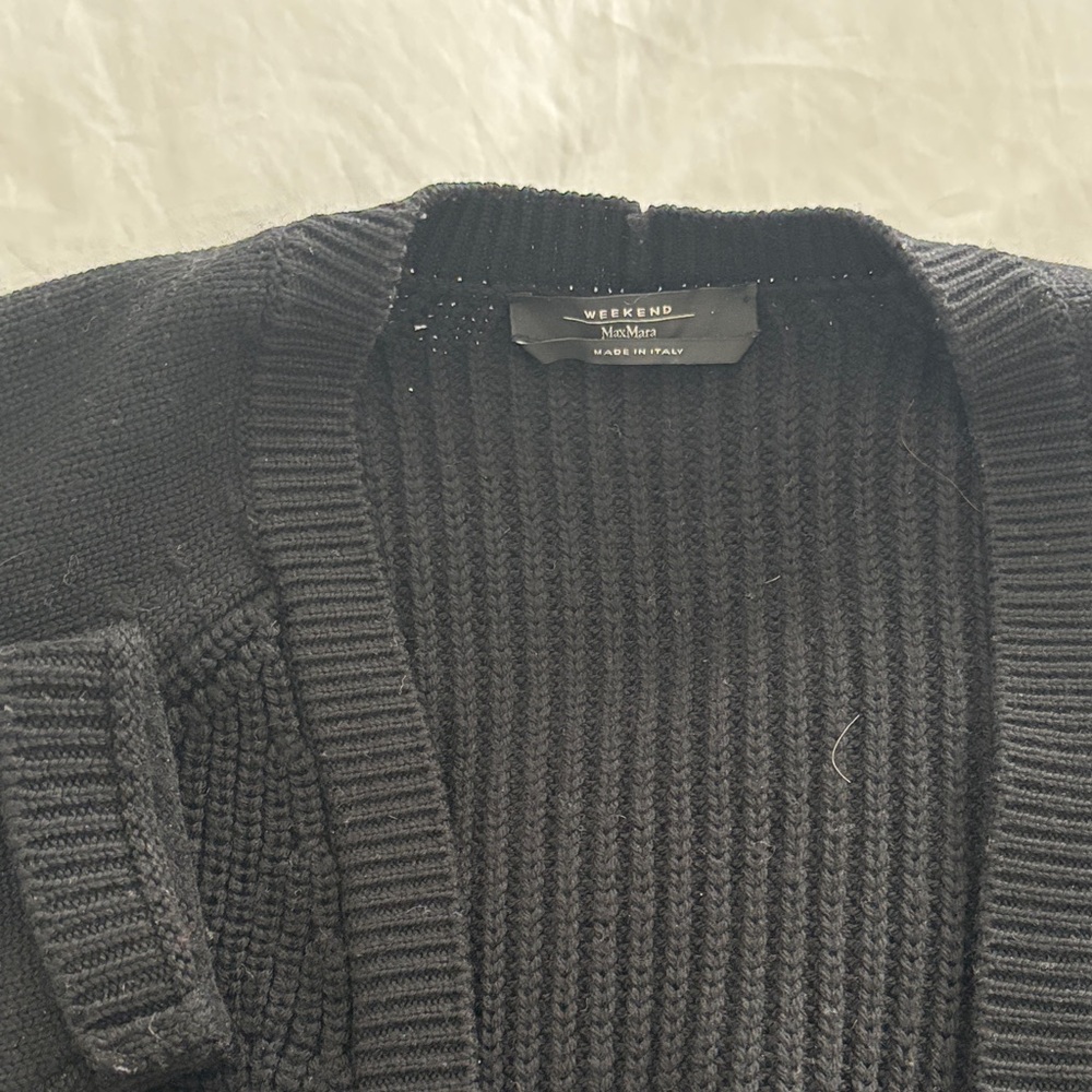 Weekend Max Mara Elegant Black Cardigan